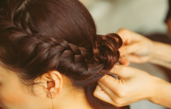 染的偏红发色怎么改冷棕,染的颜色太深发尾如何变淡