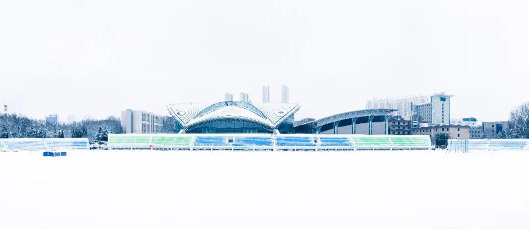 内工大初雪,大工山雪景