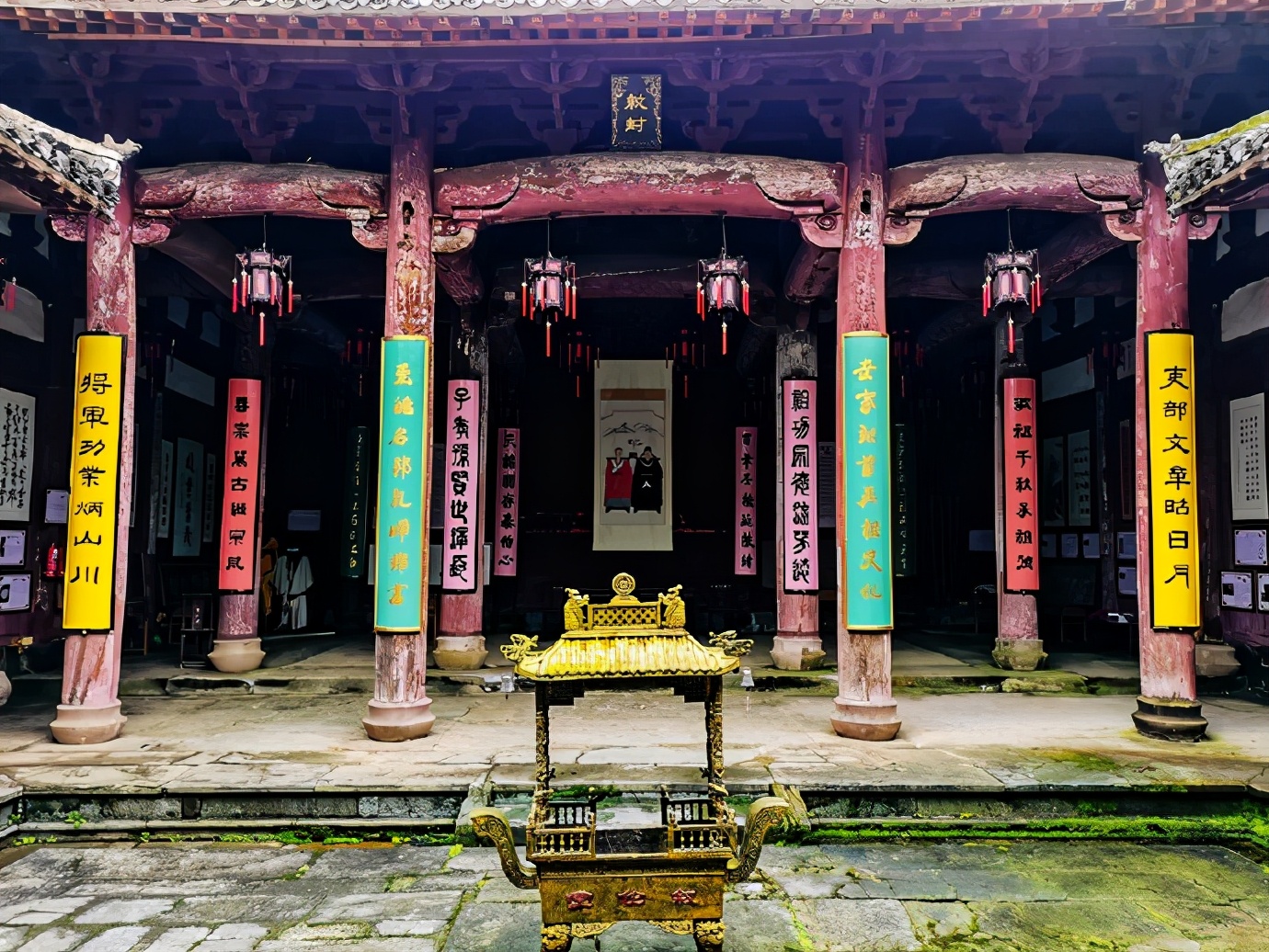 大山深处的古村,大山深处石潭古村