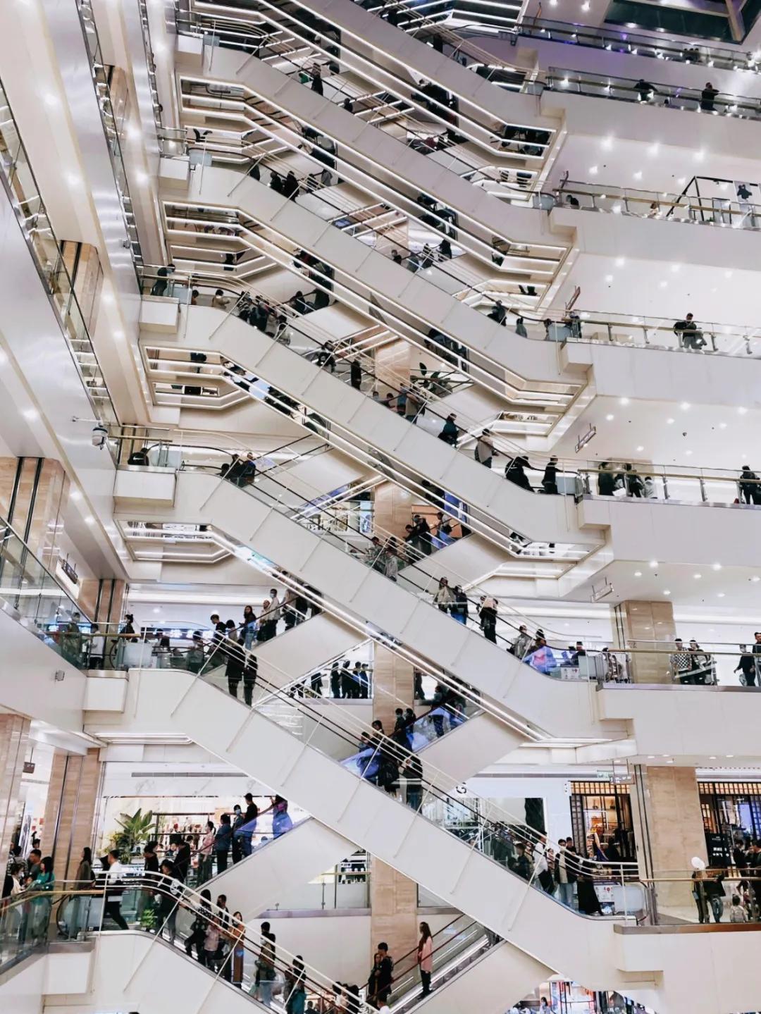 西安有哪些有名气的商场,西安有哪些大型的商场