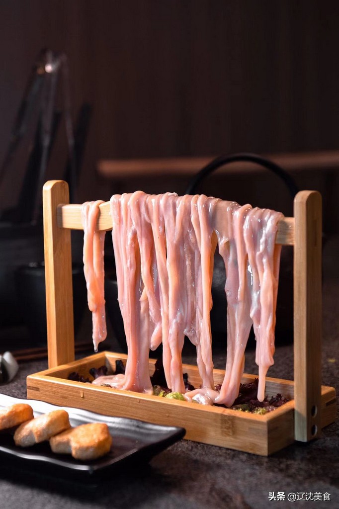 风靡北上广的湊湊火锅落户沈阳,茶饮加火锅,冬季里的真香