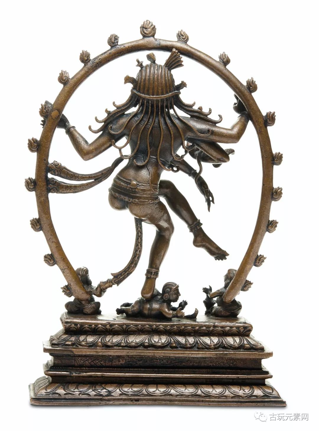 纽约苏富比总成交约1.2亿乾隆青白玉双鱼洗近2000万人民币成交