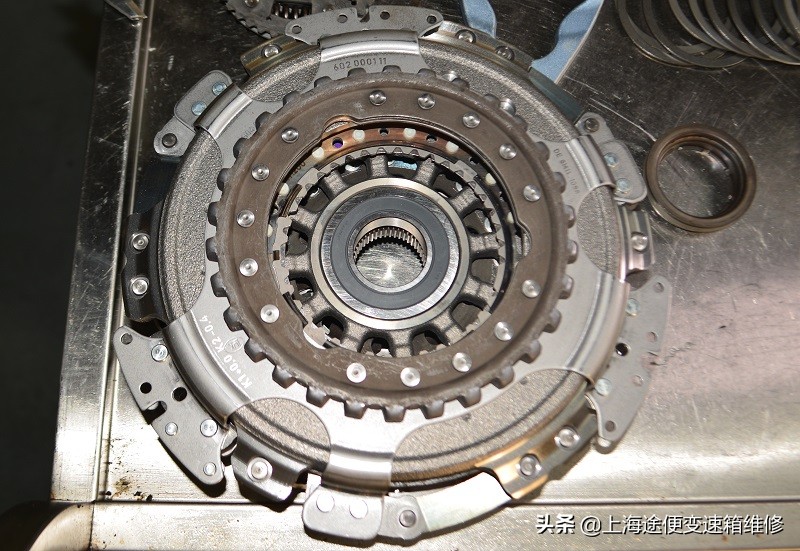 高尔夫dq200干式双离合报6挡故障,高尔夫dq250变速箱