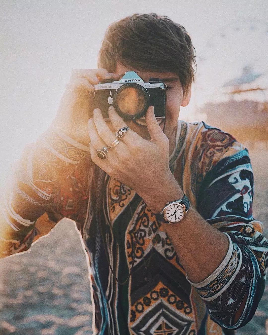 一张照片卖6000块,一张相片卖六千