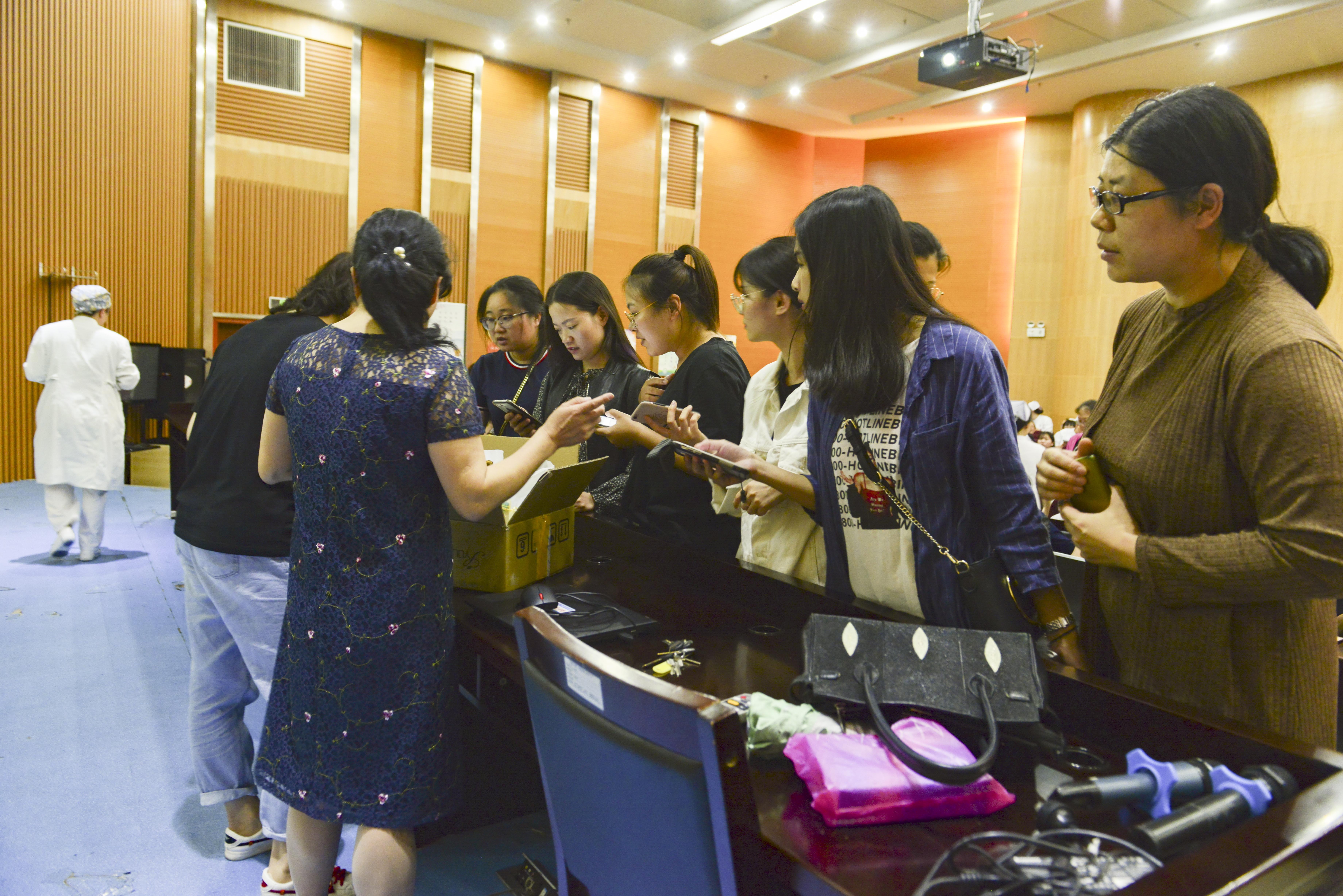 面膜用不对全部都白费 (面膜真的一点都没用处吗)