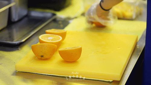 上海人有福！乌鲁木齐中路空降Ins网黄，连果汁也要私人定制