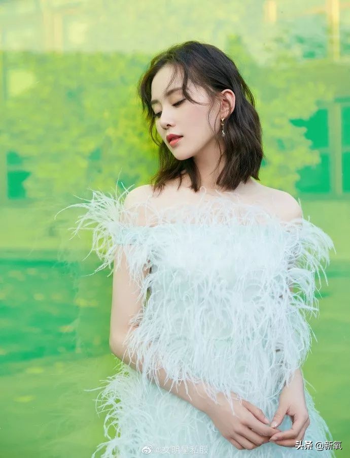 芭莎慈善夜雷佳音的头是1.5个肖战的头、2个刘诗诗的头,太犀利了