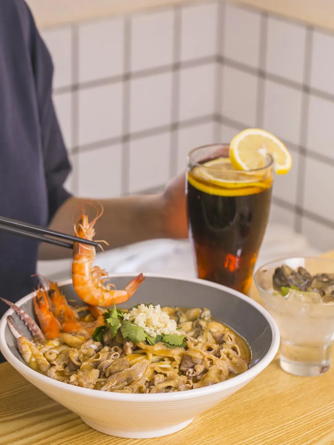 厦门沙茶海鲜面 (海鲜沙茶面厦门特产)