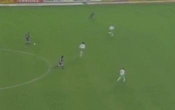 巴萨教父克鲁伊夫谈传控足球,克鲁伊夫巴萨战术介绍