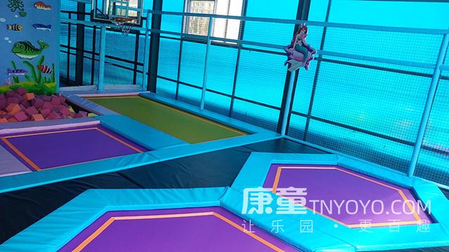 开室内儿童乐园加盟店多少钱,开儿童乐园加盟好还是自己开好