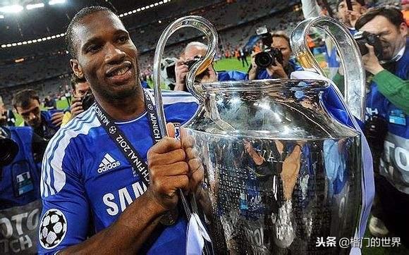 魔兽德罗巴,魔兽德罗巴回头望月