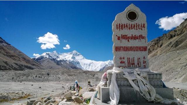 珠峰高度为什么和上次差别那么大,珠峰高度是8848还是8844