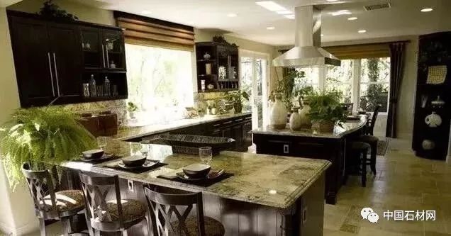 厨房多色台面,最流行的厨房大理石台面