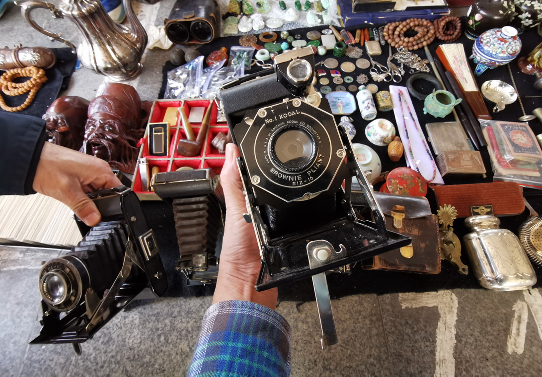 沈阳古玩市场都能买到啥,逛地摊古玩古董老物件