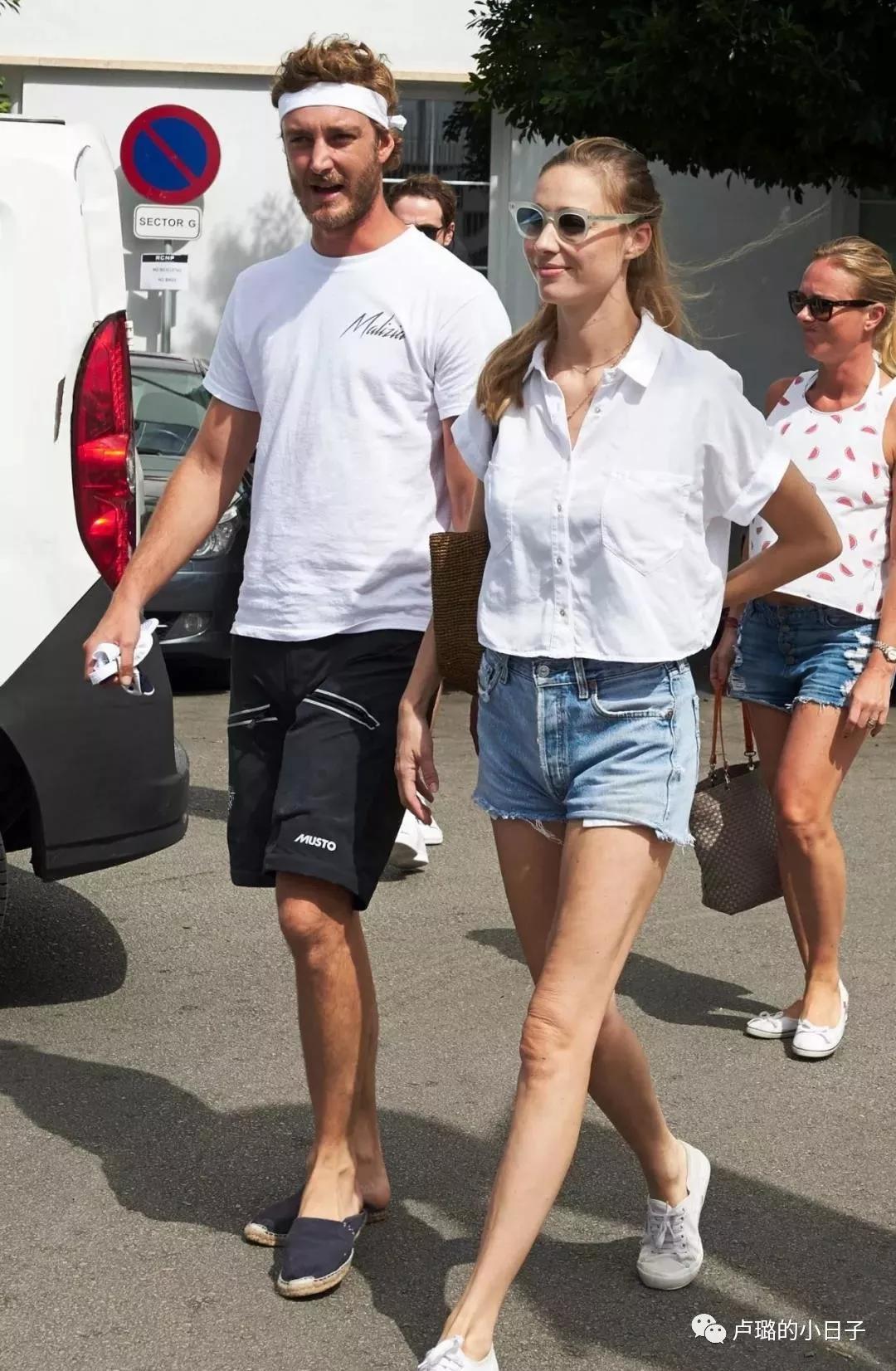 摩纳哥王妃终于精心打扮,摩纳哥最美王妃穿衣搭配