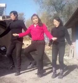 如何打造爆款短视频公式,如何入手做一条爆款短视频赚钱