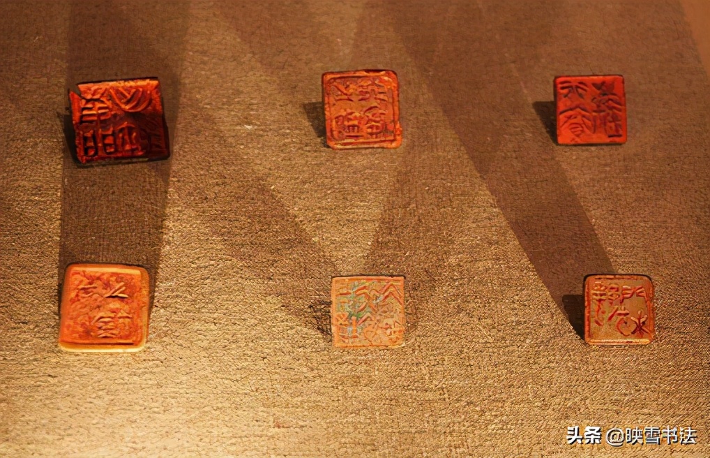 书法落款一般用几个印章,书法印章的正确落款