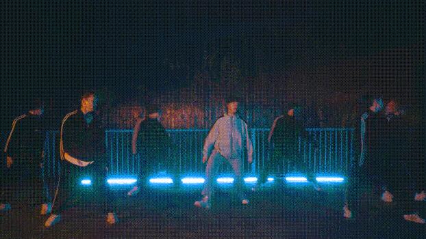 易烊千玺跳bigbang舞蹈,易烊千玺swag圣诞舞