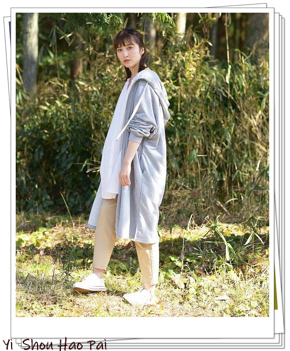 thombrowne灰色卫衣5码上身效果,春季灰色卫衣怎么搭配才好看