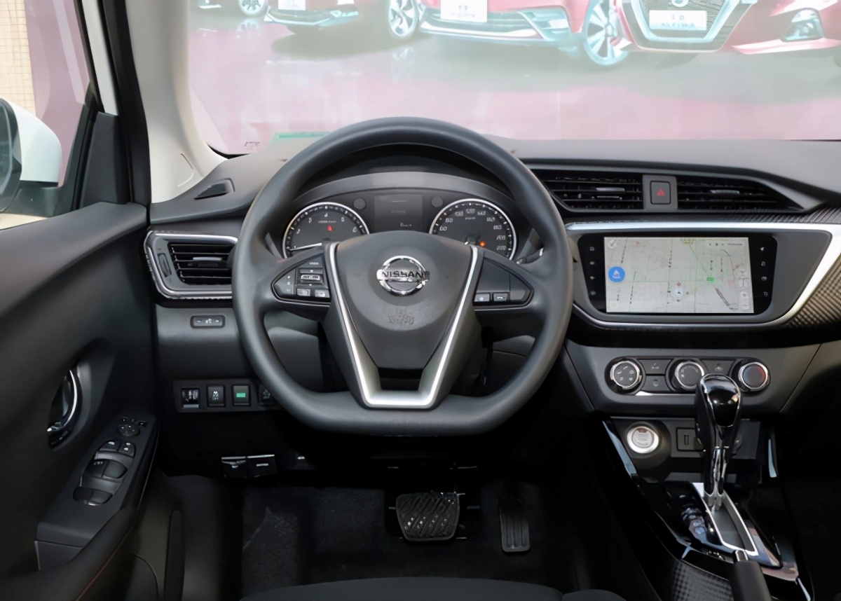 天籁火了，轩逸大卖，但可惜这台蓝鸟却销量口碑都难上加难