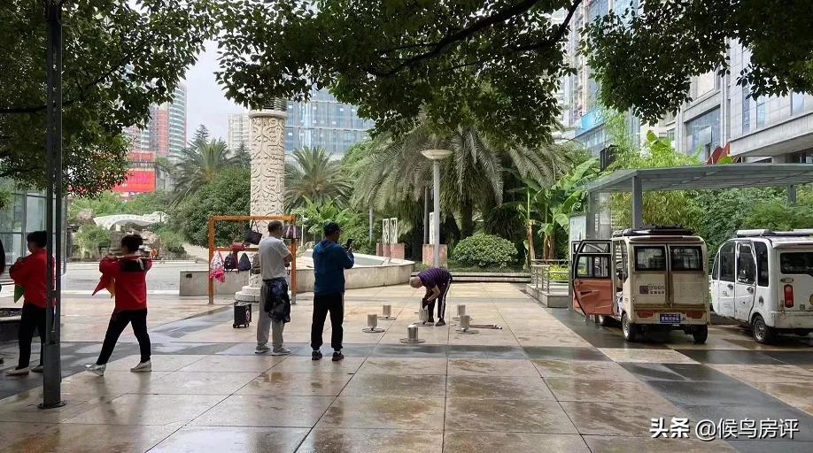 贵阳开发大型步行街,贵阳最聚人气步行街是哪个