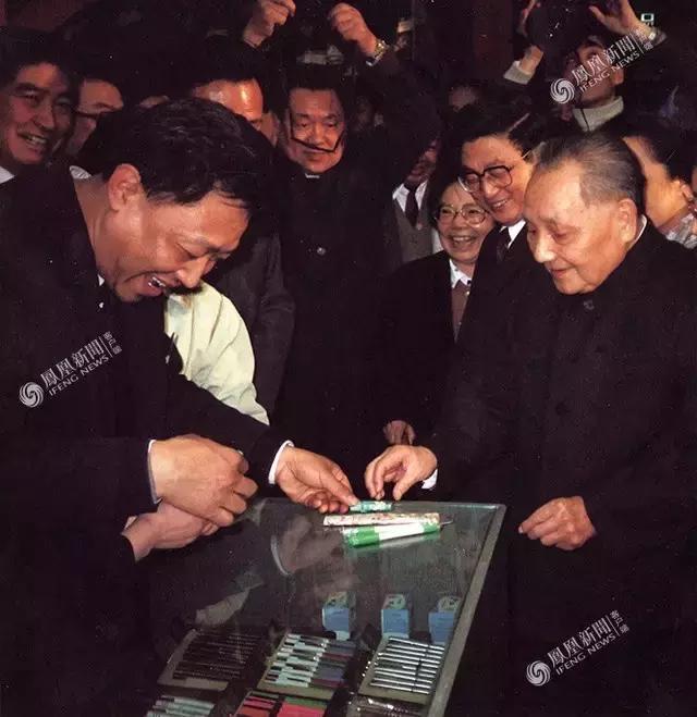 今天他115岁了,*小平邓**人生的40个瞬间