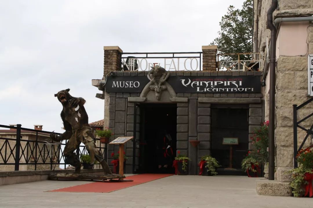 放在地图上很难找到的10个国家,地图上小到看不见的地区