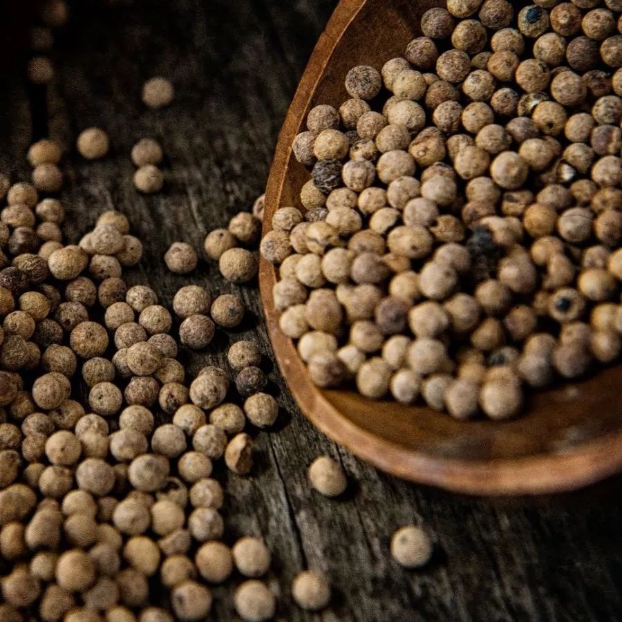 花椒红花老姜艾草艾叶泡脚能瘦吗,泡脚减肥法越泡越瘦学生党