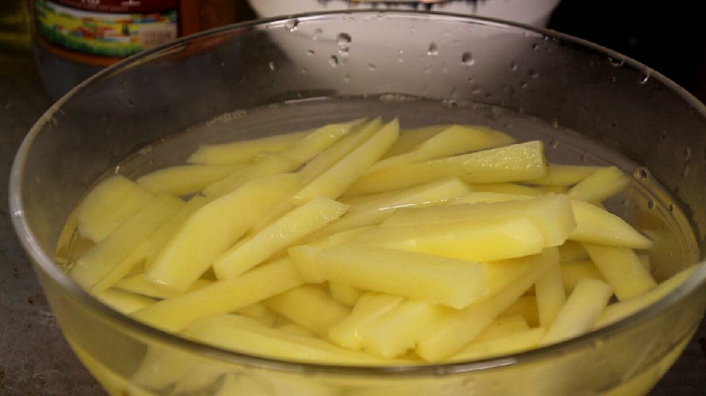 为什么自己炸的薯条软趴趴,为啥你炸的薯条软趴趴