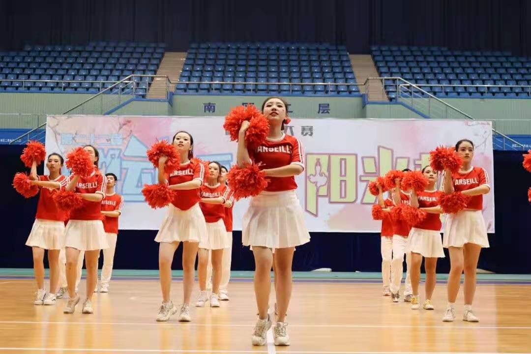 五月动起来图片,五月动起来舞蹈视频