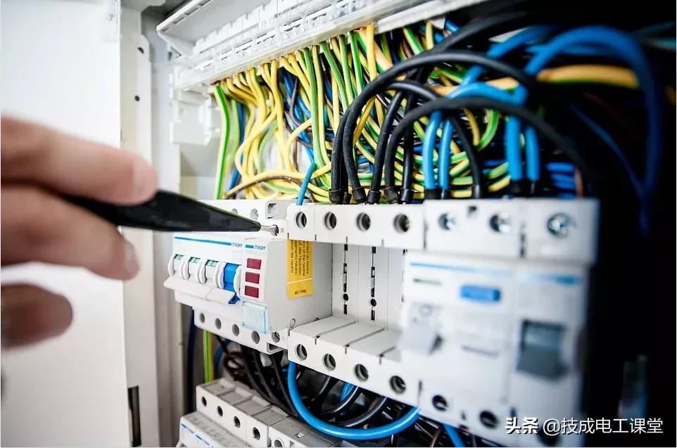 零基础快速看懂电气原理图,零基础怎样看懂电气原理图