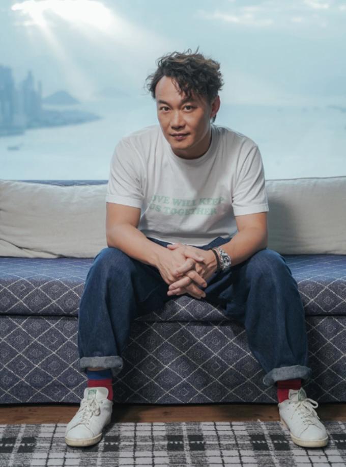 陈奕迅多少岁患抑郁症,陈奕迅耿耿于怀三部曲