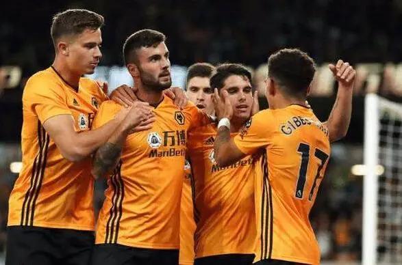 英超狼队对布伦特福德直播,英超狼队vs托特纳姆热刺柠檬直播