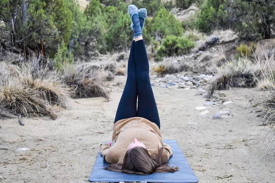 腰不舒服做什么瑜伽动作可以缓解,练瑜伽腰部酸痛可以继续练吗