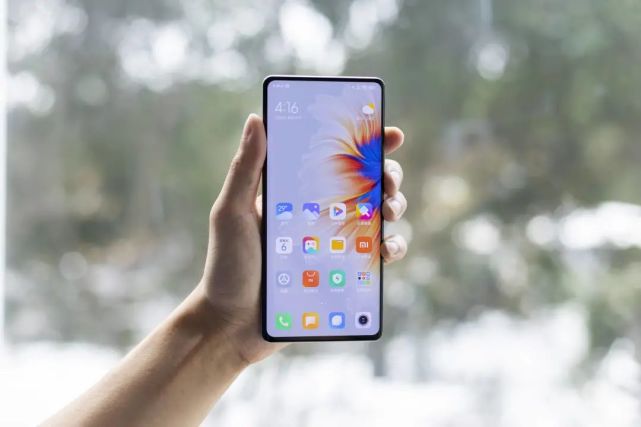 小米手机现在买哪一款比较实惠,买小米手机会被看不起吗