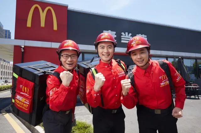 麦当劳汉堡薯条炸鸡雪碧,麦当劳新炸鸡汉堡