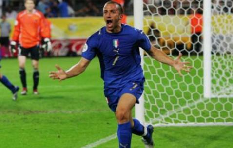 足球场上最精彩的乌龙球是哪一粒,足球场上最诡异的球