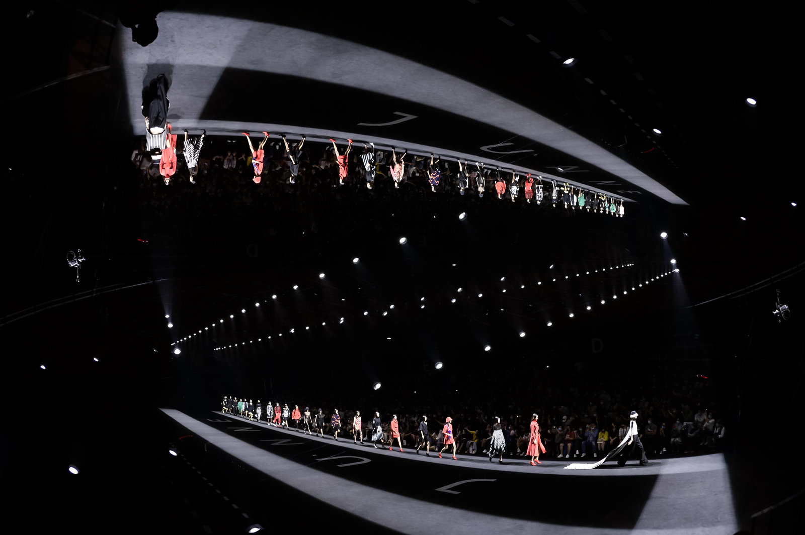 JUNNE品牌2022春夏“第六宫”系列亮相北京