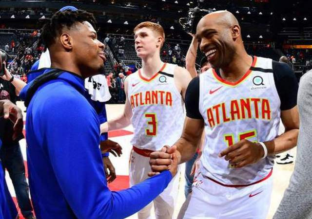 勒布朗詹姆斯工资总收入,2023勒布朗詹姆斯一年工资