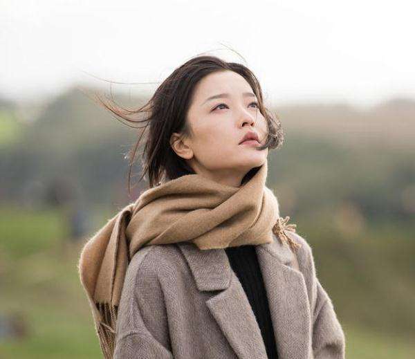 耐看脸的女生面部特征,女生什么样的脸属于耐看型的