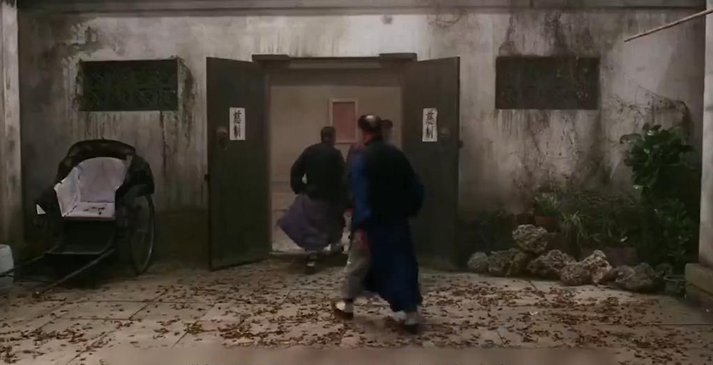 贫贱女子贪图富贵嫁入豪门，却与小叔暧昧逼死残疾丈夫：《怨女》