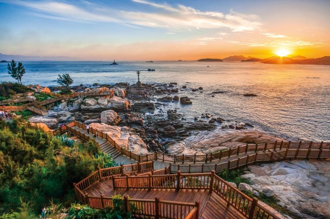 福建东山岛景点风动石,福建旅游景点推荐冬天东山岛