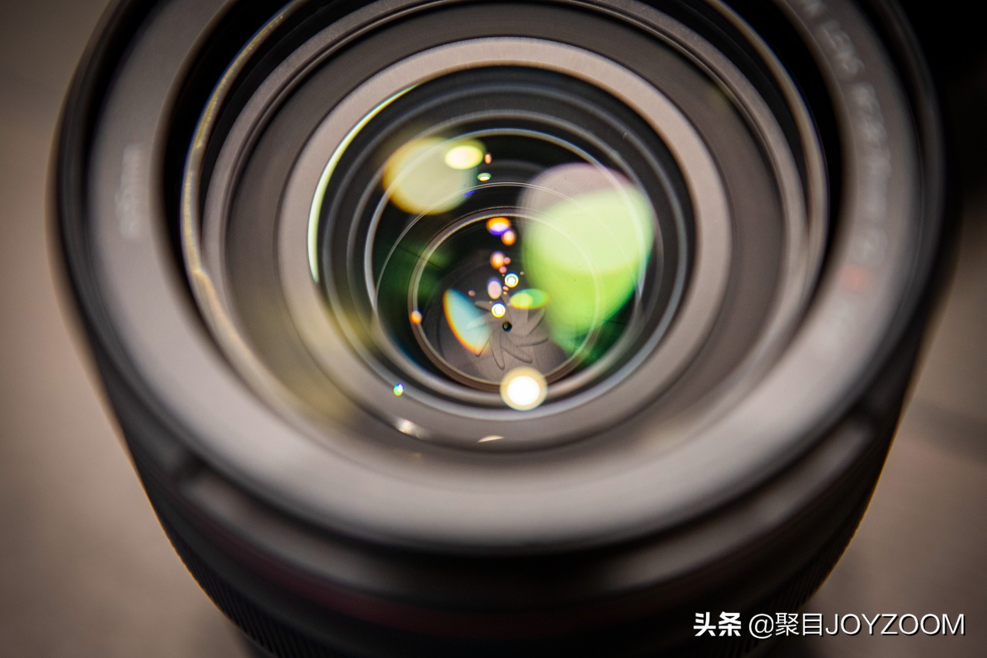 佳能rf28-70f2.8深度评测,佳能rf28-70f2.0什么时候发布的