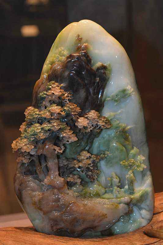 翡翠的前世今生全集,翡翠的前世故事