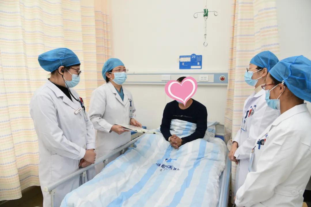 秋冬季节引起的皮肤病,秋季皮肤问题的高发季节