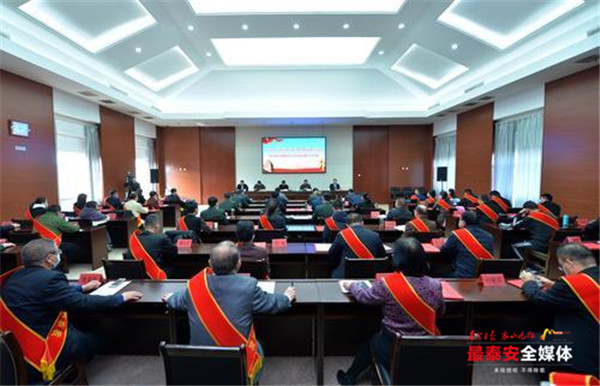 安泰有多少全职教授,安泰中学教师招聘