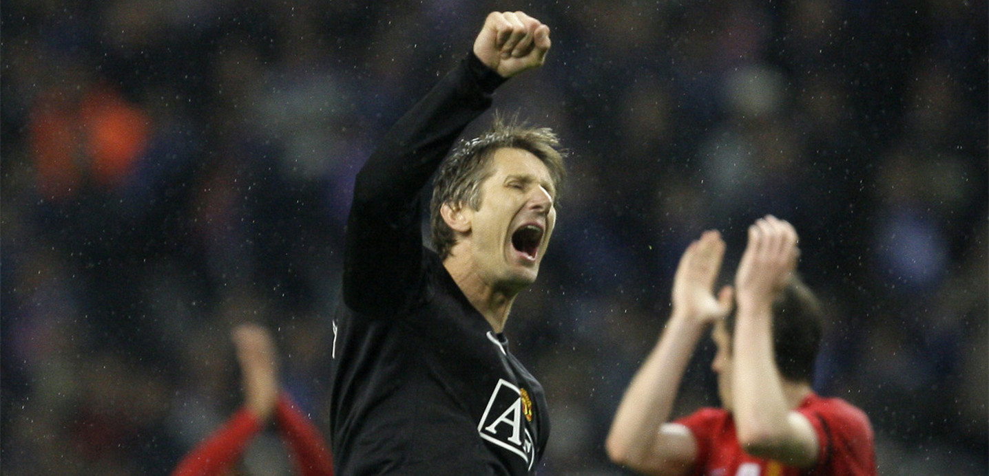 他加盟曼联时已34岁，身价200万，却最终成为了红魔二代门神