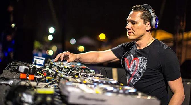 仍未结束的故事：传奇音乐人Tiesto