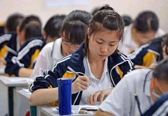 高考落榜生还有哪些出路,高考落榜后有哪些出路的视频