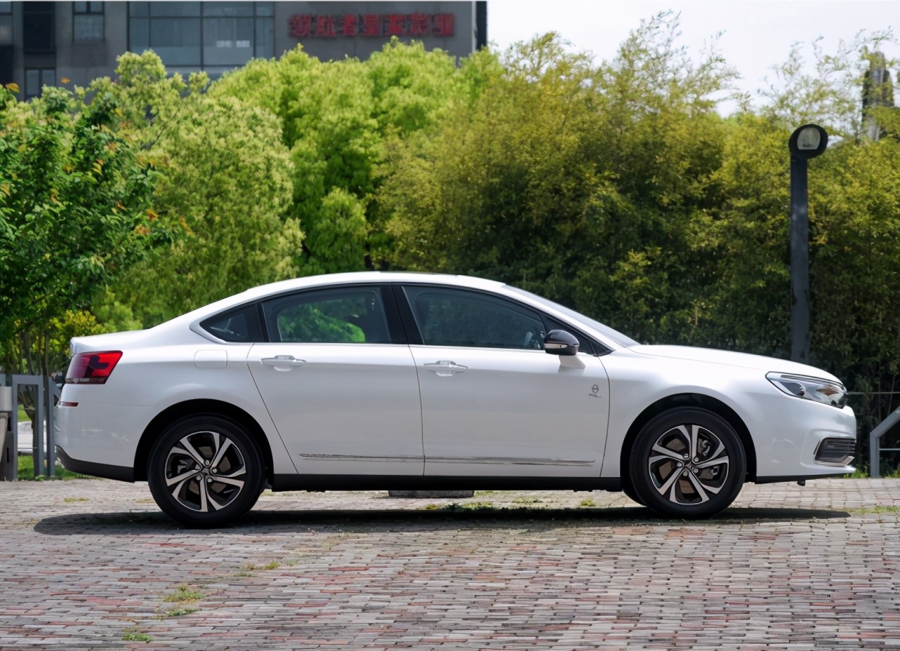 被冷落纯进口的车,被冷落的豪车